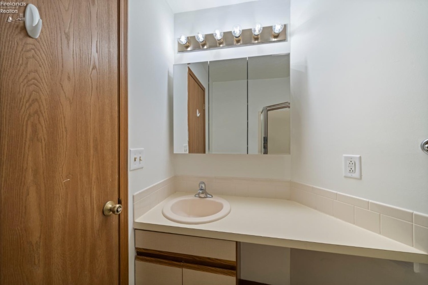 1789 Windward Drive, Port Clinton, 43452, 2 Bedrooms Bedrooms, ,2 BathroomsBathrooms,Residential,For Sale,Windward,20250947
