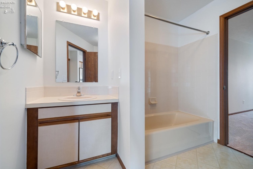 1789 Windward Drive, Port Clinton, 43452, 2 Bedrooms Bedrooms, ,2 BathroomsBathrooms,Residential,For Sale,Windward,20250947