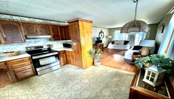 5198 Gardner Road, Port Clinton, 43452, 2 Bedrooms Bedrooms, ,1 BathroomBathrooms,Residential,For Sale,Gardner,20250972