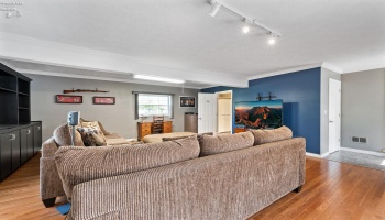 208 Cedar Brook Lane, Sandusky, 44870, 4 Bedrooms Bedrooms, ,2 BathroomsBathrooms,Residential,For Sale,Cedar Brook,20250980