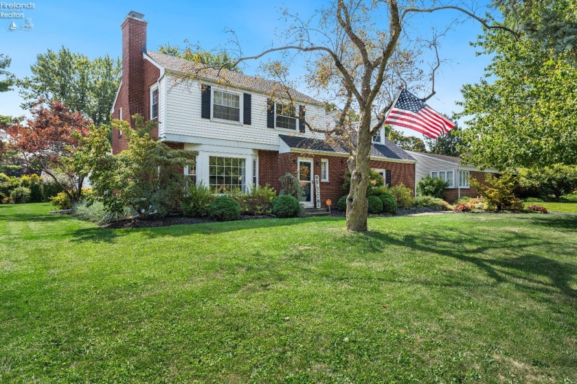208 Cedar Brook Lane, Sandusky, 44870, 4 Bedrooms Bedrooms, ,2 BathroomsBathrooms,Residential,For Sale,Cedar Brook,20250980