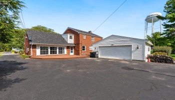208 Cedar Brook Lane, Sandusky, 44870, 4 Bedrooms Bedrooms, ,2 BathroomsBathrooms,Residential,For Sale,Cedar Brook,20250980