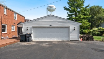 208 Cedar Brook Lane, Sandusky, 44870, 4 Bedrooms Bedrooms, ,2 BathroomsBathrooms,Residential,For Sale,Cedar Brook,20250980