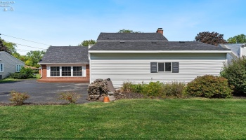 208 Cedar Brook Lane, Sandusky, 44870, 4 Bedrooms Bedrooms, ,2 BathroomsBathrooms,Residential,For Sale,Cedar Brook,20250980