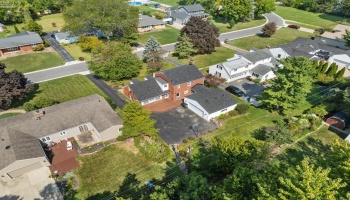 208 Cedar Brook Lane, Sandusky, 44870, 4 Bedrooms Bedrooms, ,2 BathroomsBathrooms,Residential,For Sale,Cedar Brook,20250980