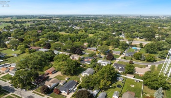 208 Cedar Brook Lane, Sandusky, 44870, 4 Bedrooms Bedrooms, ,2 BathroomsBathrooms,Residential,For Sale,Cedar Brook,20250980