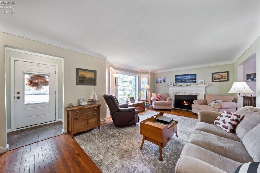 208 Cedar Brook Lane, Sandusky, 44870, 4 Bedrooms Bedrooms, ,2 BathroomsBathrooms,Residential,For Sale,Cedar Brook,20250980