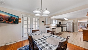 208 Cedar Brook Lane, Sandusky, 44870, 4 Bedrooms Bedrooms, ,2 BathroomsBathrooms,Residential,For Sale,Cedar Brook,20250980