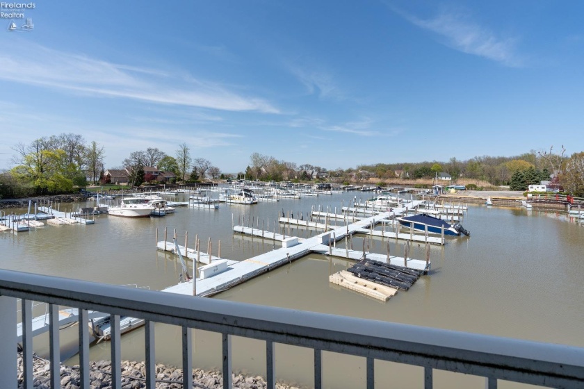 1522 Catawba Road, Port Clinton, 43452, 2 Bedrooms Bedrooms, ,2 BathroomsBathrooms,Residential,For Sale,Catawba,20250981