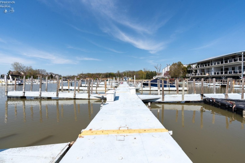 1522 Catawba Road, Port Clinton, 43452, 2 Bedrooms Bedrooms, ,2 BathroomsBathrooms,Residential,For Sale,Catawba,20250981