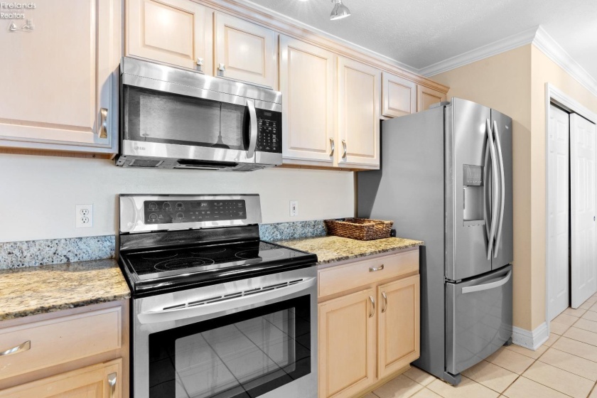 1522 Catawba Road, Port Clinton, 43452, 2 Bedrooms Bedrooms, ,2 BathroomsBathrooms,Residential,For Sale,Catawba,20250981
