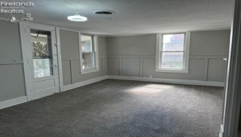 201 Center Street, Fostoria, 44830, ,Multiple Units,For Sale,Center,20250996