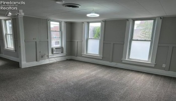 201 Center Street, Fostoria, 44830, ,Multiple Units,For Sale,Center,20250996