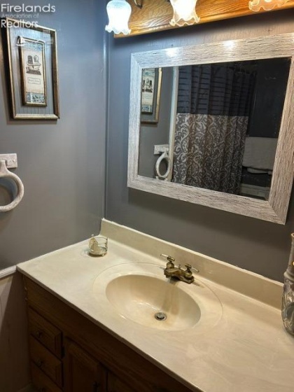 321 Elwood Avenue, Fostoria, 44830, 3 Bedrooms Bedrooms, ,2 BathroomsBathrooms,Residential,For Sale,Elwood,20250973