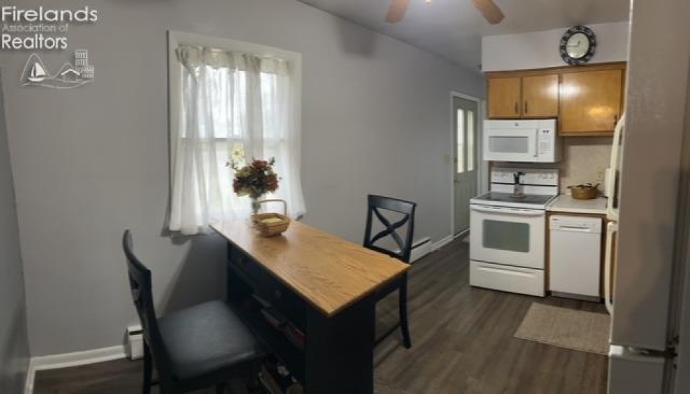 321 Elwood Avenue, Fostoria, 44830, 3 Bedrooms Bedrooms, ,2 BathroomsBathrooms,Residential,For Sale,Elwood,20250973