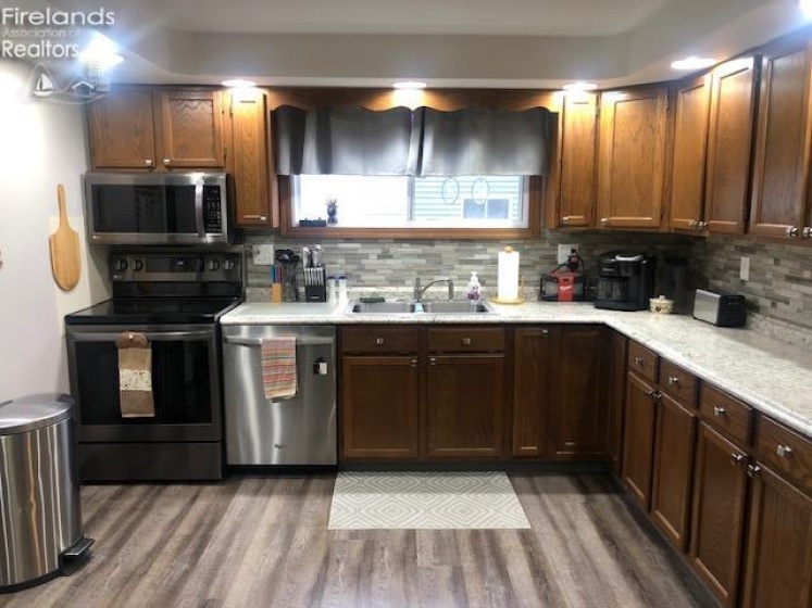 389 Monroe St., Tiffin, 44883, 4 Bedrooms Bedrooms, ,2 BathroomsBathrooms,Residential,For Sale,Monroe St.,20250966