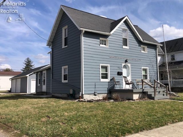 389 Monroe St., Tiffin, 44883, 4 Bedrooms Bedrooms, ,2 BathroomsBathrooms,Residential,For Sale,Monroe St.,20250966
