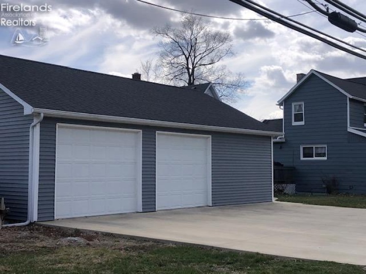389 Monroe St., Tiffin, 44883, 4 Bedrooms Bedrooms, ,2 BathroomsBathrooms,Residential,For Sale,Monroe St.,20250966