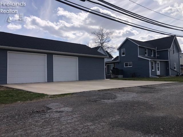 389 Monroe St., Tiffin, 44883, 4 Bedrooms Bedrooms, ,2 BathroomsBathrooms,Residential,For Sale,Monroe St.,20250966