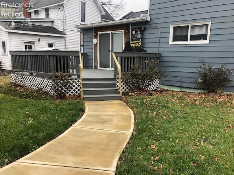 389 Monroe St., Tiffin, 44883, 4 Bedrooms Bedrooms, ,2 BathroomsBathrooms,Residential,For Sale,Monroe St.,20250966