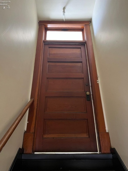 Entry to 3rd floor