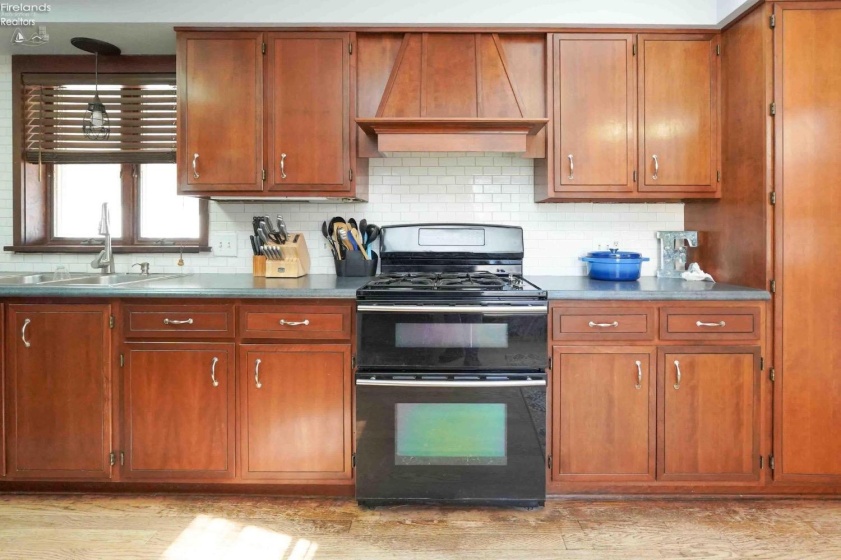 754 Barker Road, Fremont, 43420, 3 Bedrooms Bedrooms, ,2 BathroomsBathrooms,Residential,For Sale,Barker,20250988