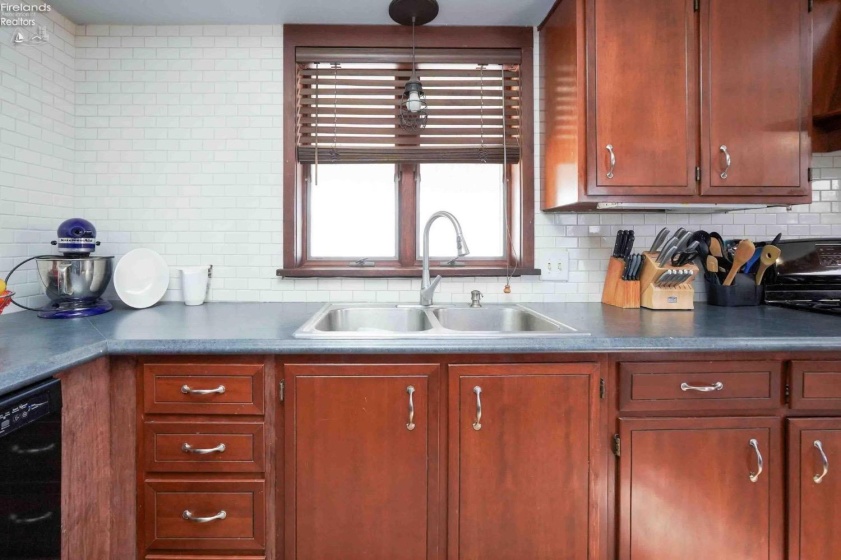 754 Barker Road, Fremont, 43420, 3 Bedrooms Bedrooms, ,2 BathroomsBathrooms,Residential,For Sale,Barker,20250988