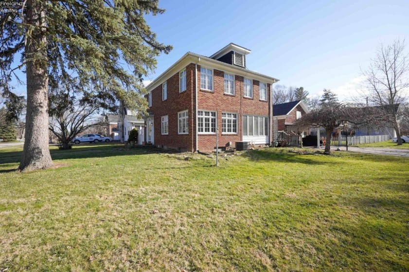 754 Barker Road, Fremont, 43420, 3 Bedrooms Bedrooms, ,2 BathroomsBathrooms,Residential,For Sale,Barker,20250988