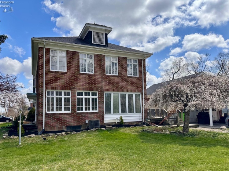754 Barker Road, Fremont, 43420, 3 Bedrooms Bedrooms, ,2 BathroomsBathrooms,Residential,For Sale,Barker,20250988