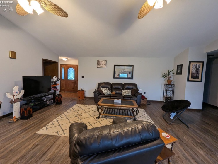 7217 Parker Road, Castalia, 44824, 4 Bedrooms Bedrooms, ,3 BathroomsBathrooms,Residential,For Sale,Parker,20251042