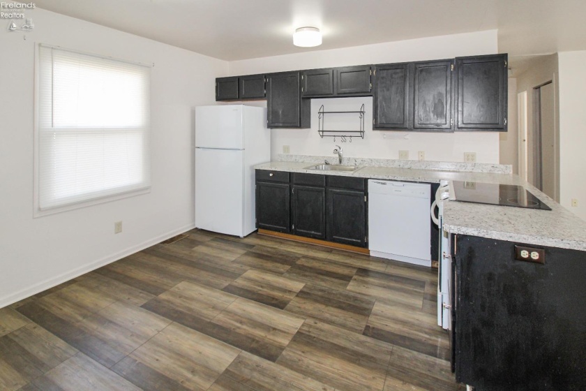 424 Short Street, Port Clinton, 43452, 3 Bedrooms Bedrooms, ,2 BathroomsBathrooms,Residential,For Sale,Short,20251044