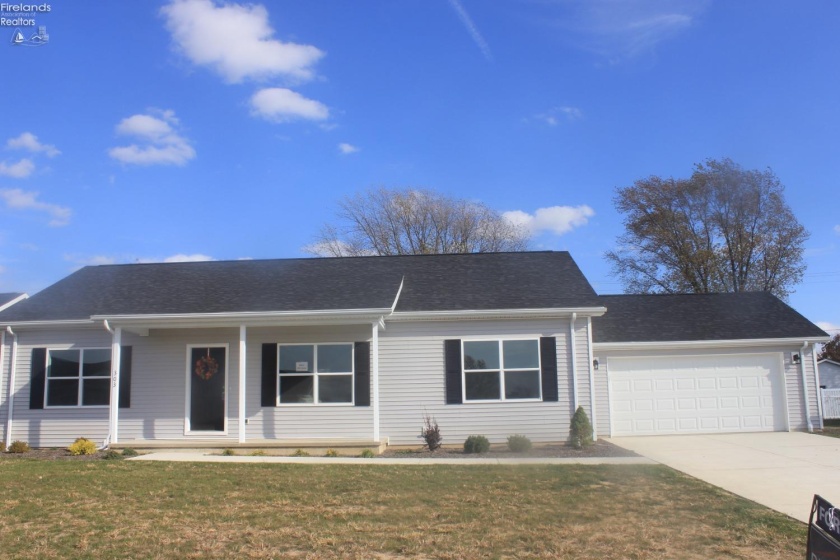 303 Caleb Drive, Fremont, 43420, 3 Bedrooms Bedrooms, ,2 BathroomsBathrooms,Residential,For Sale,Caleb,20251047