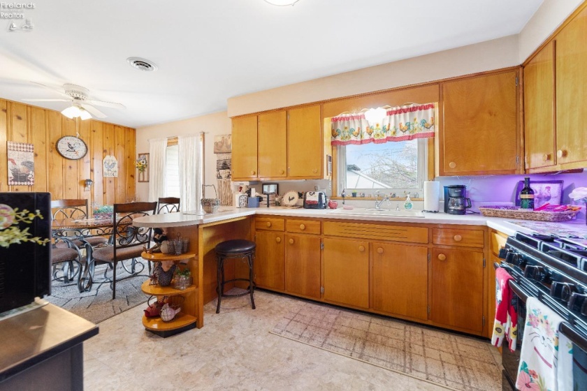 701 Melrose Avenue, Findlay, 45840, 3 Bedrooms Bedrooms, ,2 BathroomsBathrooms,Residential,For Sale,Melrose,20251063