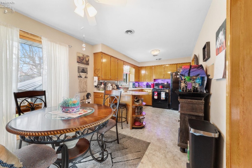 701 Melrose Avenue, Findlay, 45840, 3 Bedrooms Bedrooms, ,2 BathroomsBathrooms,Residential,For Sale,Melrose,20251063