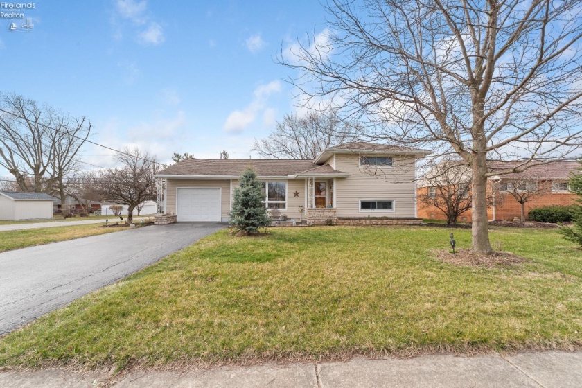 701 Melrose Avenue, Findlay, 45840, 3 Bedrooms Bedrooms, ,2 BathroomsBathrooms,Residential,For Sale,Melrose,20251063
