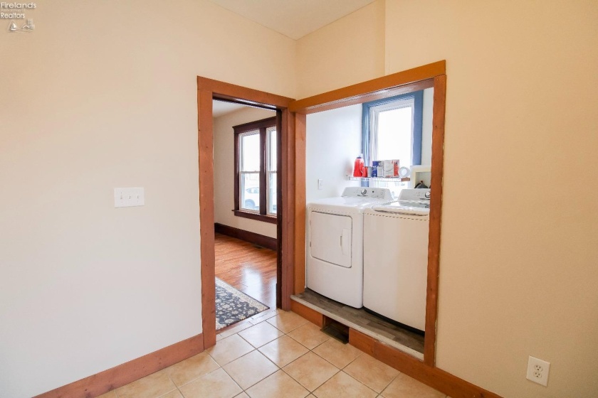 2521 Columbus Avenue, Sandusky, 44870, 4 Bedrooms Bedrooms, ,2 BathroomsBathrooms,Residential,For Sale,Columbus,20251066