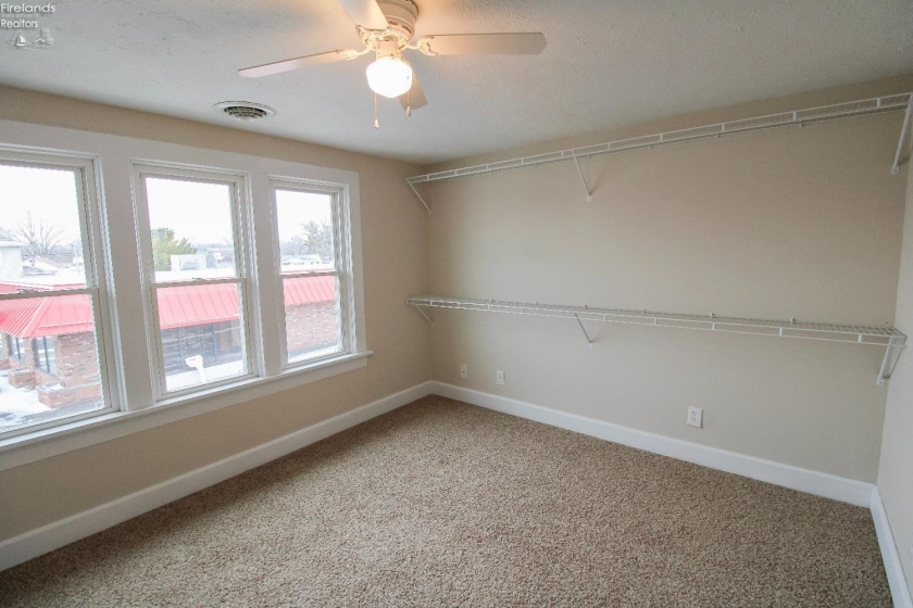 2521 Columbus Avenue, Sandusky, 44870, 4 Bedrooms Bedrooms, ,2 BathroomsBathrooms,Residential,For Sale,Columbus,20251066