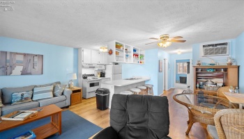 220 Lakeshore Drive, Port Clinton, 43452, 1 Bedroom Bedrooms, ,1 BathroomBathrooms,Residential,For Sale,Lakeshore,20250955