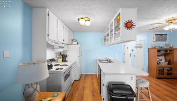 220 Lakeshore Drive, Port Clinton, 43452, 1 Bedroom Bedrooms, ,1 BathroomBathrooms,Residential,For Sale,Lakeshore,20250955