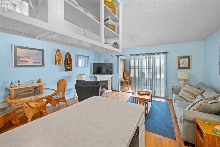 220 Lakeshore Drive, Port Clinton, 43452, 1 Bedroom Bedrooms, ,1 BathroomBathrooms,Residential,For Sale,Lakeshore,20250955