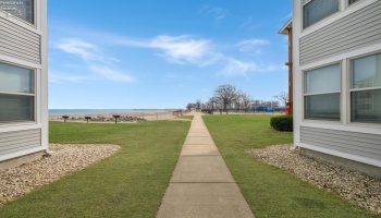 220 Lakeshore Drive, Port Clinton, 43452, 1 Bedroom Bedrooms, ,1 BathroomBathrooms,Residential,For Sale,Lakeshore,20250955