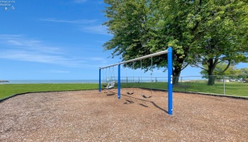 220 Lakeshore Drive, Port Clinton, 43452, 1 Bedroom Bedrooms, ,1 BathroomBathrooms,Residential,For Sale,Lakeshore,20250955