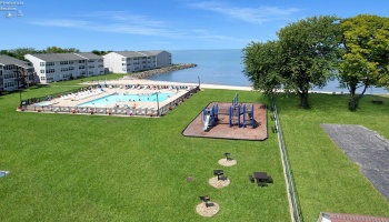 220 Lakeshore Drive, Port Clinton, 43452, 1 Bedroom Bedrooms, ,1 BathroomBathrooms,Residential,For Sale,Lakeshore,20250955