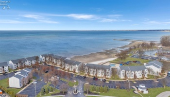 220 Lakeshore Drive, Port Clinton, 43452, 1 Bedroom Bedrooms, ,1 BathroomBathrooms,Residential,For Sale,Lakeshore,20250955