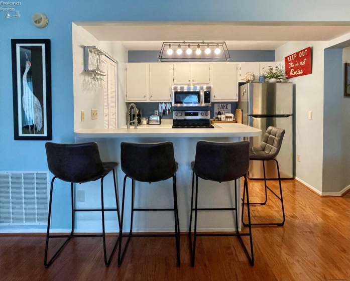 304 Clinton Reef Drive, Port Clinton, 43452, 2 Bedrooms Bedrooms, ,2 BathroomsBathrooms,Residential,For Sale,Clinton Reef,20251052