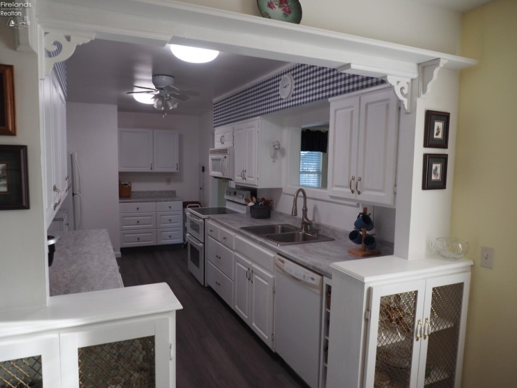 541 Oak Avenue, Lakeside, 43440, 3 Bedrooms Bedrooms, ,3 BathroomsBathrooms,Residential,For Sale,Oak,20251090