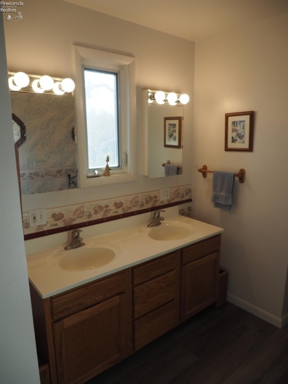 541 Oak Avenue, Lakeside, 43440, 3 Bedrooms Bedrooms, ,3 BathroomsBathrooms,Residential,For Sale,Oak,20251090