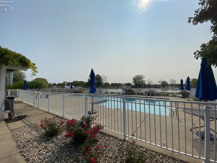 10654 Bayshore Road, Marblehead, 43440, 3 Bedrooms Bedrooms, ,2 BathroomsBathrooms,Residential,For Sale,Bayshore,20251067