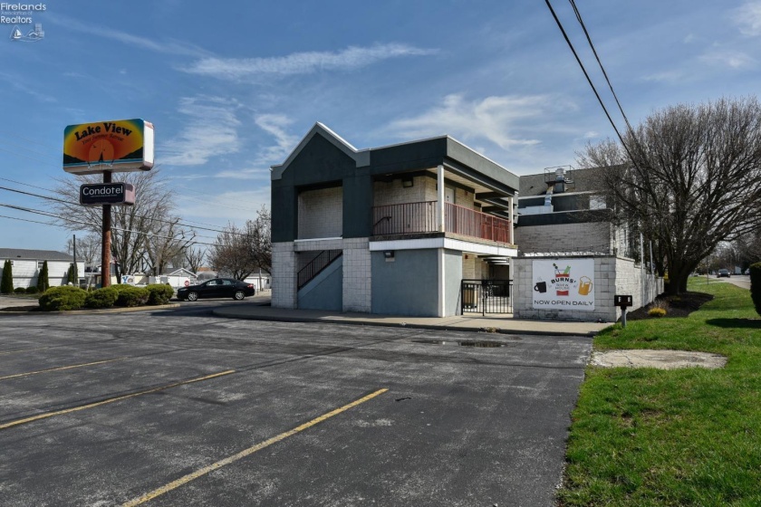 2039 Harbor Road, Port Clinton, 43452, ,Commercial,For Sale,Harbor,20251188