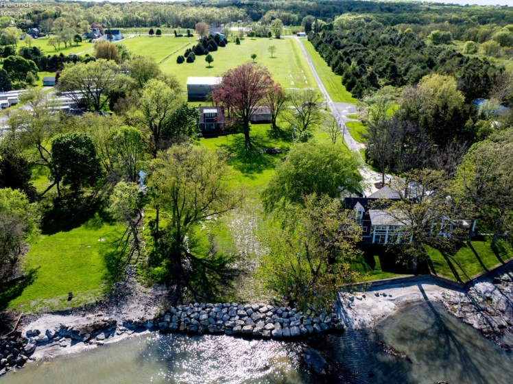 5570 White Tail, Port Clinton, 43452, 4 Bedrooms Bedrooms, ,2 BathroomsBathrooms,Residential,For Sale,White Tail,20251187